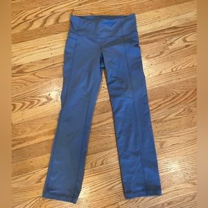 ATHLETA cropped leggings purple XS EUC